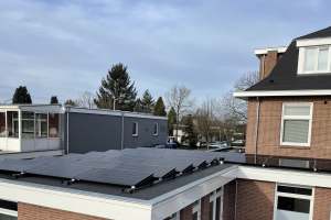Zakelijke Zonnepanelen installatie