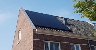 Zonnepanelen in Roelofarendsveen