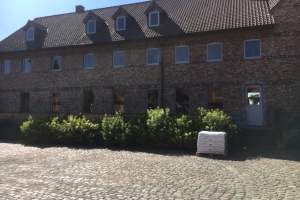 Kunststof buitenschrijnwerk.