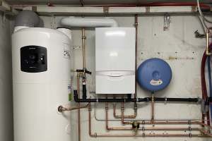 Warmtepompboiler ariston 250L + gaswand vaillant