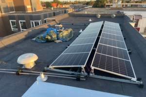 84 Zonnepanelen, Centrum Jeugd en Gezin