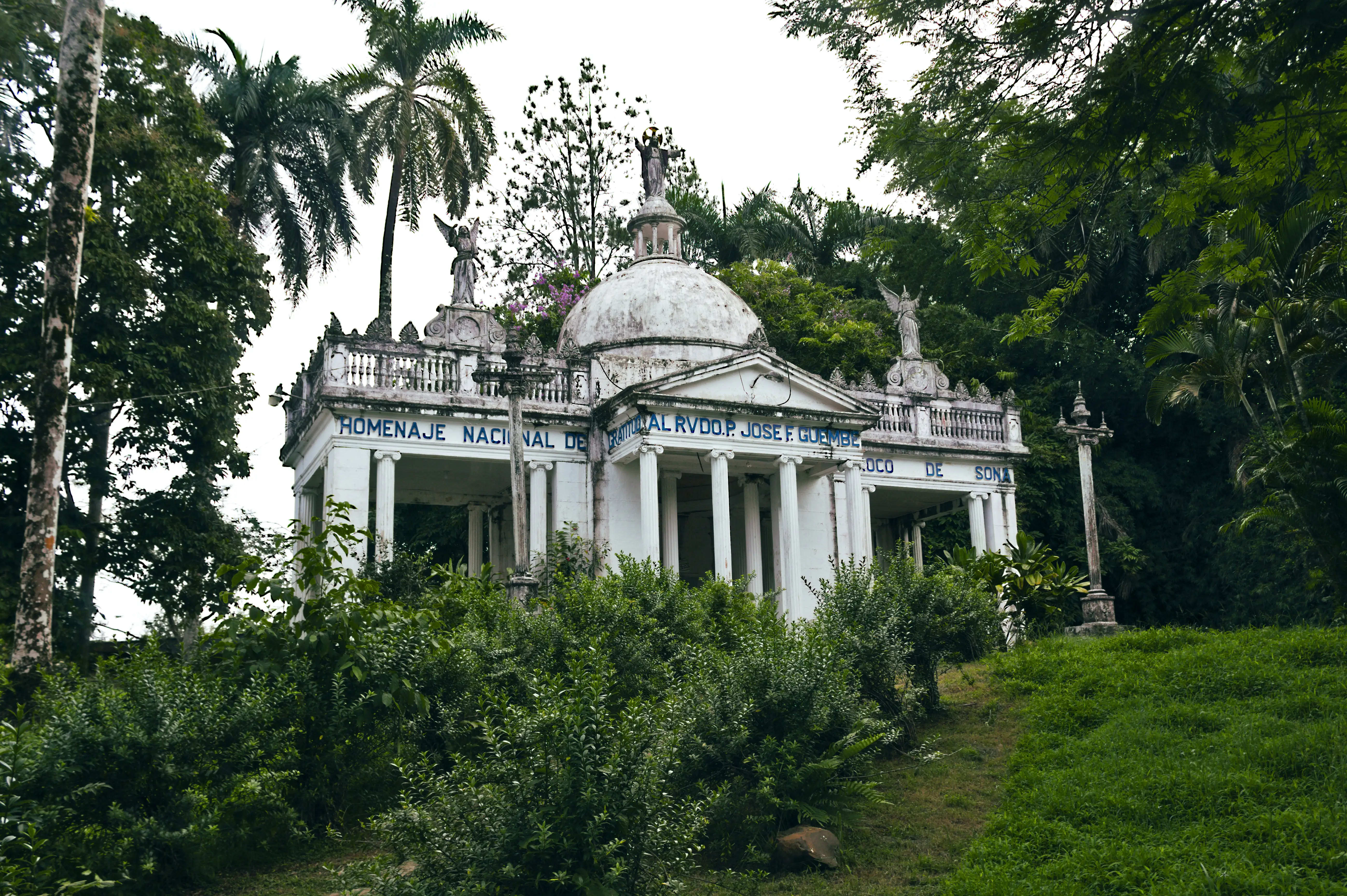 Mausoleum of Father José Félix Guembe