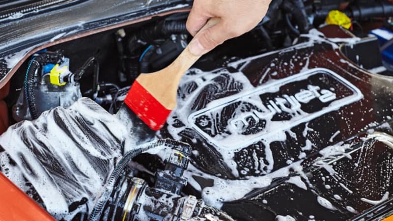 Motorreinigung mit Hochdruckreiniger