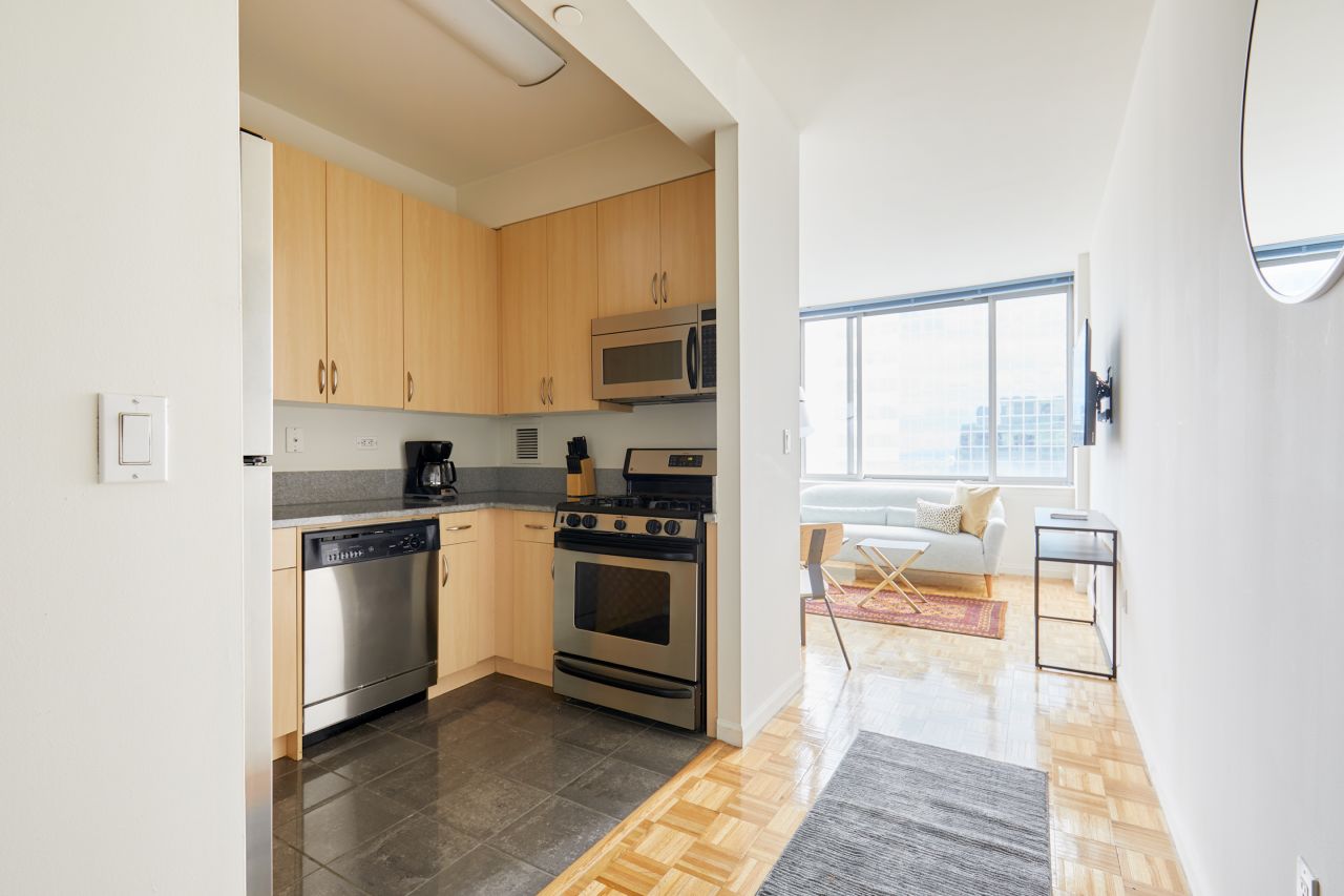 Classic Studio In The Theater District Neighborhood Apartment