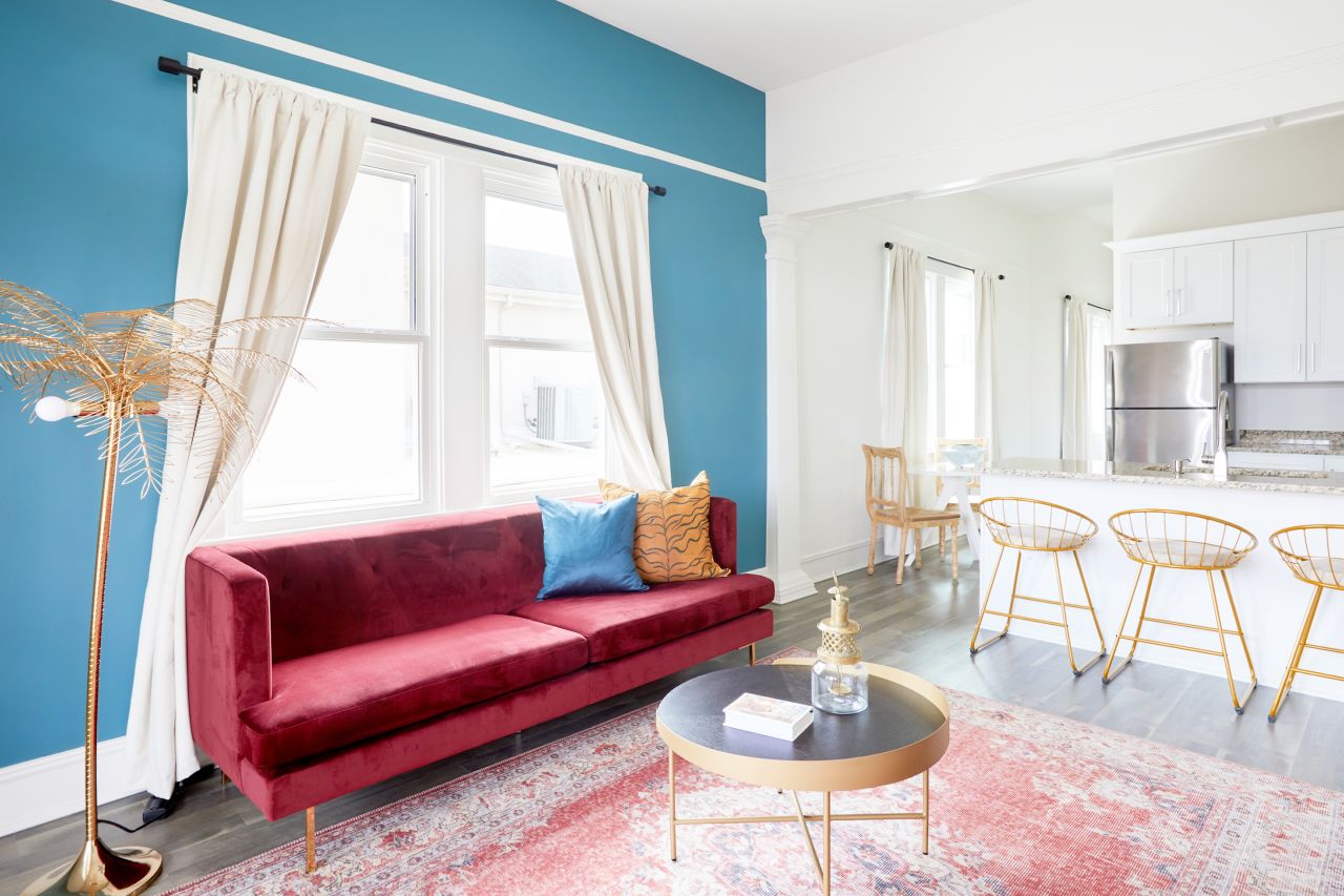 Magazine Flats Sunny 3br Balcony Neighborhood Apartment