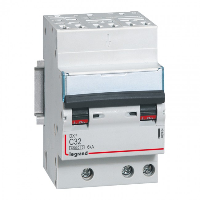 Dx³, disjoncteur modulaire tripolaire magnétothermique à coupure pleinement apparente pour la comman