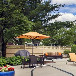 Select Boston Woburn Burlington outdoor pool