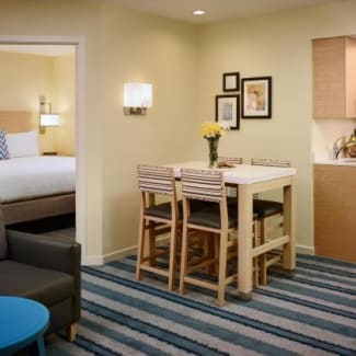 Sonesta ES Suites St. Louis One-Bedroom Suite