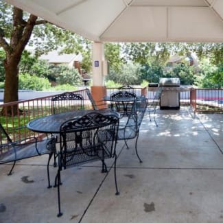 Aussb 2533397651 Patio Grill Courtyard Web
