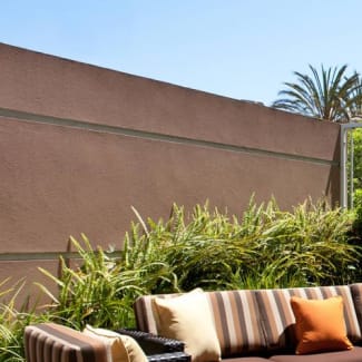 Emeryville Hotel Outdoor Patio