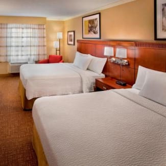 Bosdv 2 Queen Bed Guestroom Web