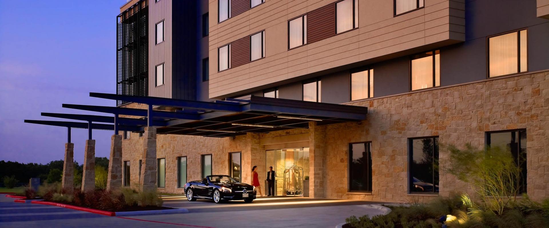 Hotels Near Austin Texas Lake Travis Hotels Bee Cave Hotels