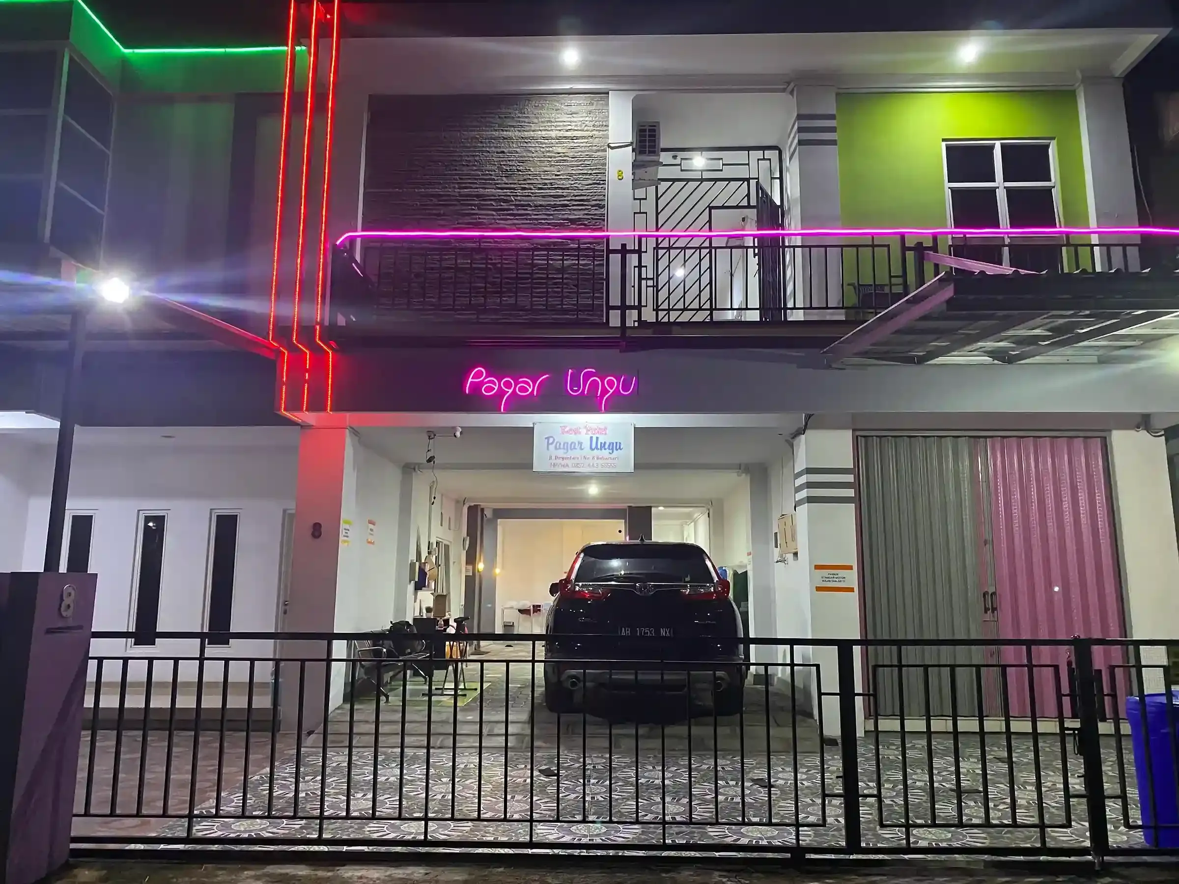 Parkir Mobil & Motor