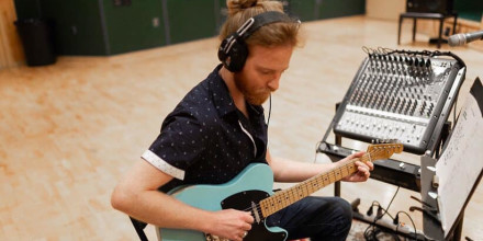 Nicky V - Session Guitarist - Nashville | SoundBetter