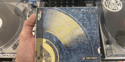 lawless DIRECTION ディレクション Jason Donnelly (DJ Puzzle) - Turntable Scratches - Los Angeles