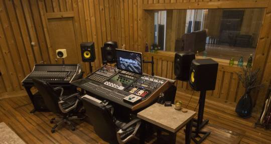 Recording Mixing and Mastering - PonderRosa Studios