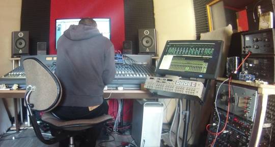 recording, mixing and dubmix - Geoffrey "Mr Haze" ROBERT