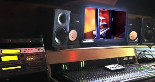 Mixing & Mastering Facility - PRVLG Studios