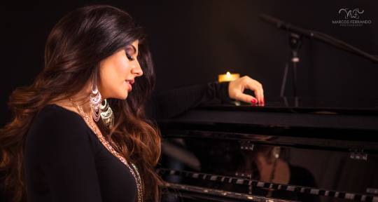 Singer-Songwriter & Composer - Joelle S.