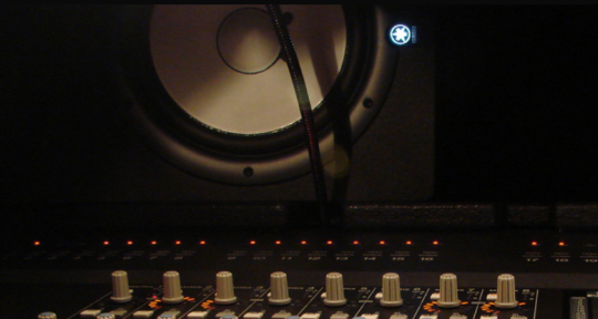 Recording and Mixing Engineer - EMG Studios