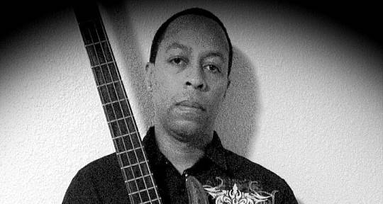 Session Bassist - Eric Thomas