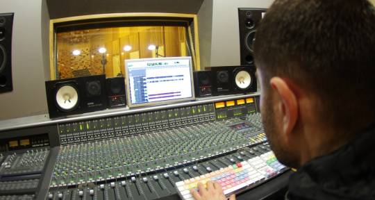 Recording, Mixing & Mastering  - Alex Newgen Music Producer