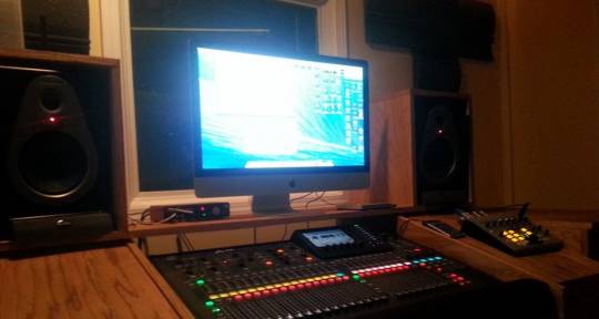 Record, Mixing, and Master - King DJ Meechie, KDM100 Entertainment Studios