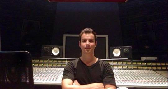 Music Producer, Mix Engineer - Jamie Edge