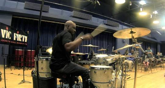 Session drummer, mixing,covers - Lamon Lawhorn(crunchybdrummin)