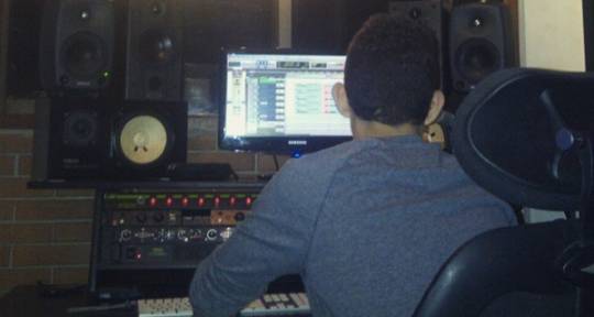 Mixing/Producer & Session Bass - Daniel Blanco R