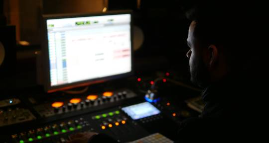 Mixing Engineer - Esbin A Ramirez