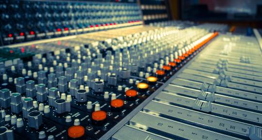 Mixing and mastering engineer - Dimitrije Maglic