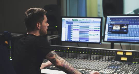 Mixing & Mastering Engineer - Jack Hoggard