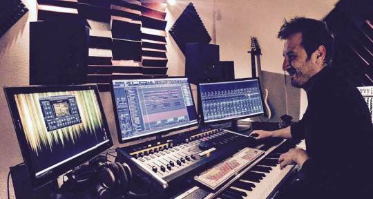 Music Producer/Mixing Engineer - Kai Hildebrand