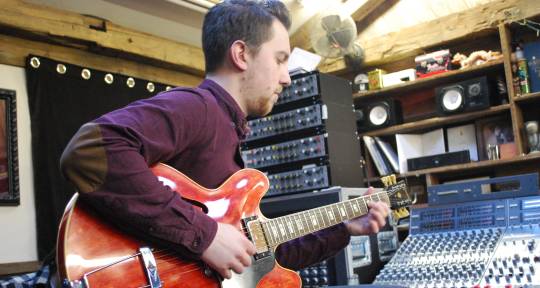 Session Guitarist - Evan Pinter