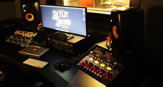 On Demand Recording Studio - Skylit Sound