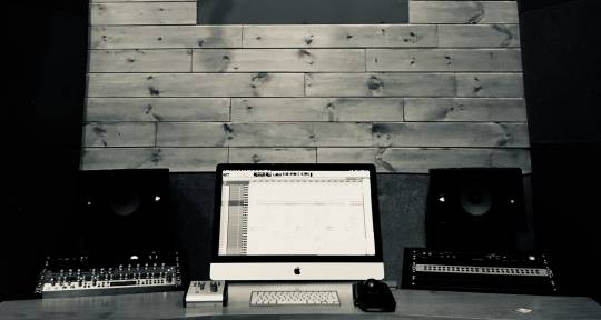 Music producer + Mix/Mastering - Dewi Williams (SWN STUDIO)