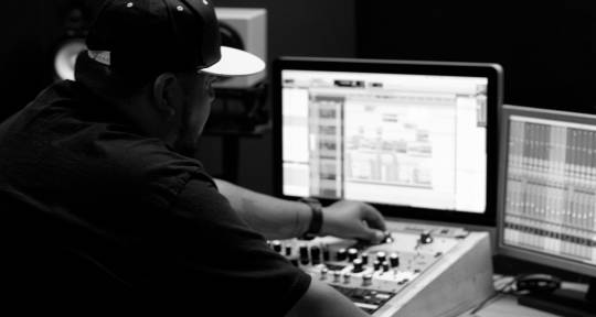 Recording and Mixing Engineer - Cush Arrue