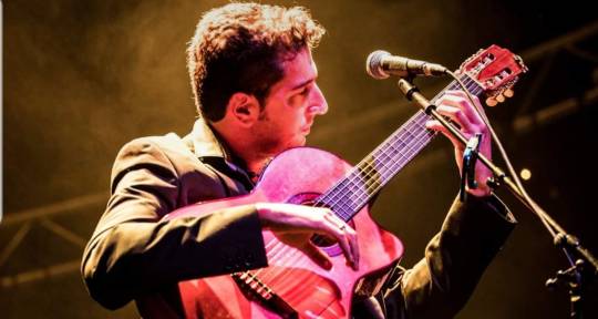 Flamenco guitarist - Eyal Heller