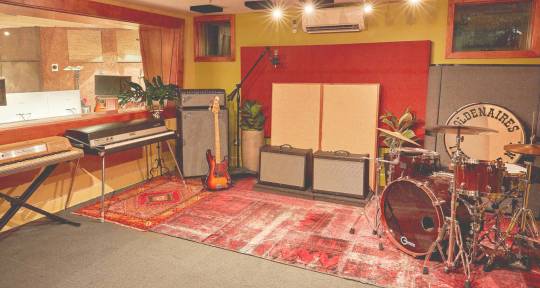 Music & Post Recording Studio - Safe & Sound Studios