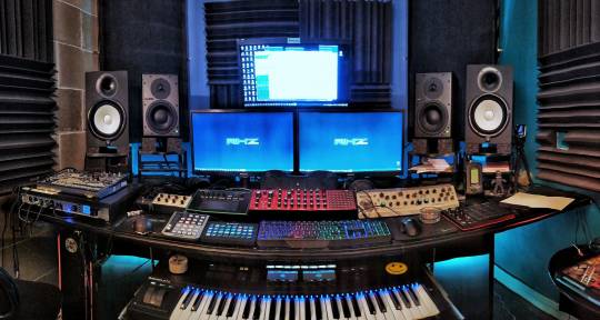 Sound Engineer, Music Producer - Darkside Studio