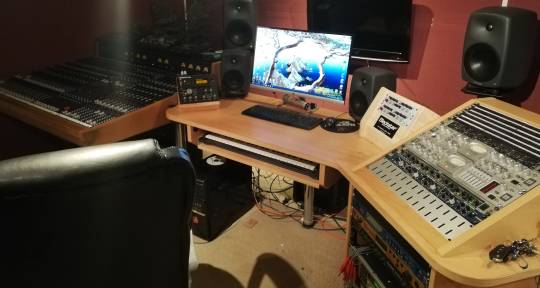 recording studio, engineer - James Urquhart Midimadness