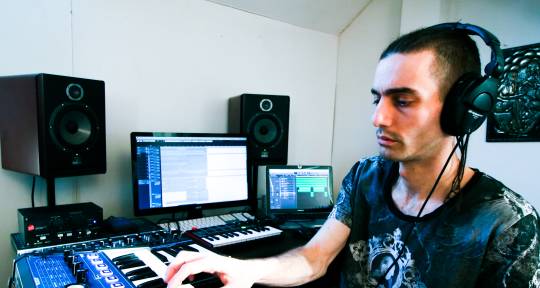 Music Production, Songwriting - Spiros Maus