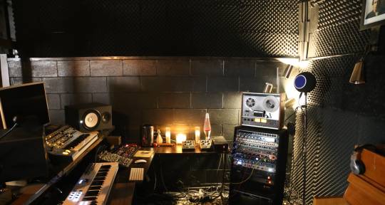 Recording Studio Producer - Andy Crosby