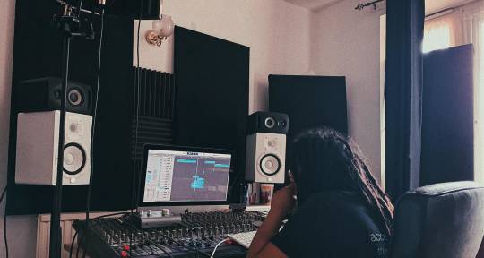 Mixing and mastering engineer. - Jefrey Porto AKA Deaf Jef