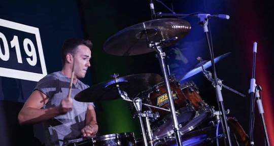 I play drums! Fresh/versatile - Jack Heslewood