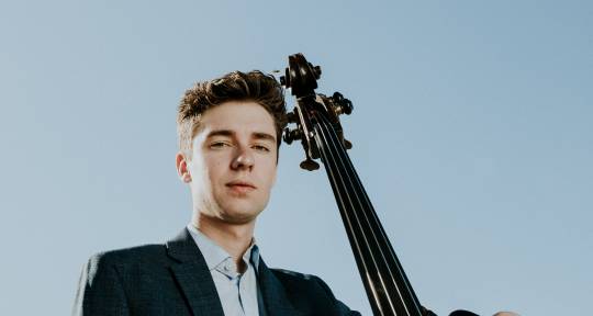 Upright and Electric Bassist  - Samuel Smith