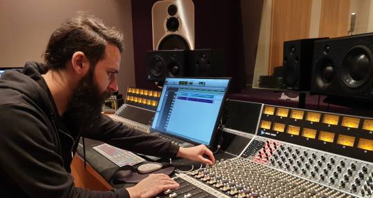 Producer / Mixing & Mastering - Alex G.