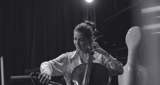 Recording Cellist - Luisa Babarro