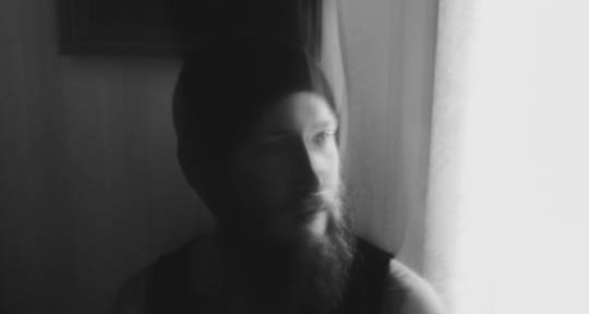 Music Producer and musician - Fizzy Beard